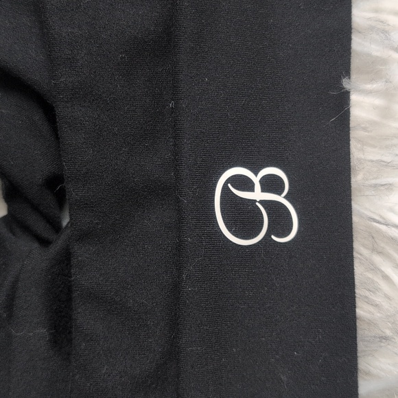 Bombshell Sportswear Twisted Sports Bra Medium Black - Picture 6 of 8